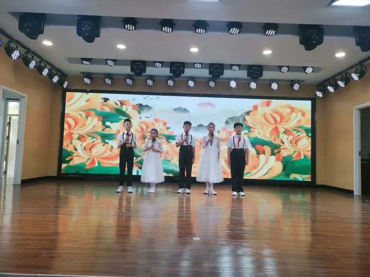 重阳节朗诵小学生岁岁重阳,重阳节诗歌朗诵小学生