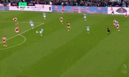 哈兰德解开头发,哈兰德关禁闭