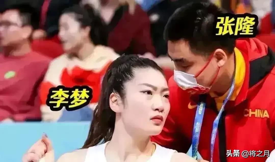 李梦携夫赴美高调晒婚戒！PGONE复出捞金