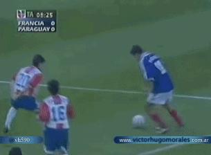 门将吐口水卡洛斯,门将评价卡洛斯任意球