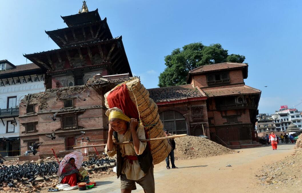尼泊尔是不是最穷的国家,尼泊尔为什么这么穷