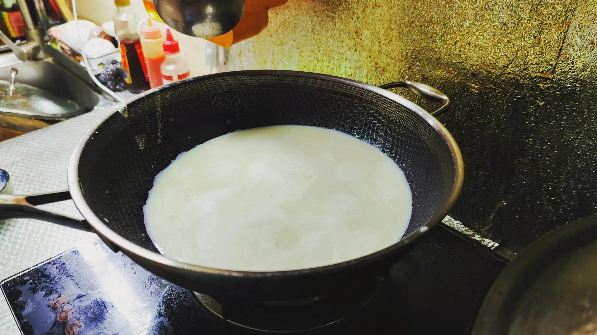 怎样用内酯做豆腐脑最简单,豆腐脑的家常做法不用内酯用白醋