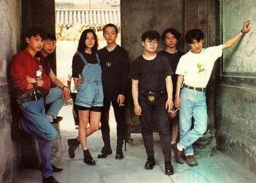 王菲最后为何还是选择了谢霆锋,王菲谢霆锋的坎坷十年经历