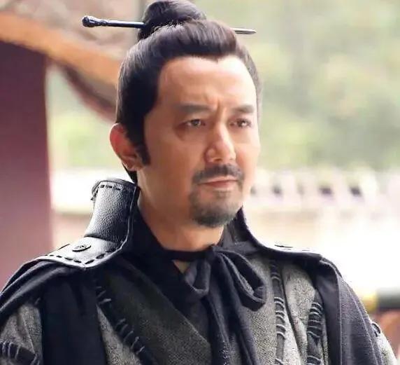 嬴驷蛰伏三年,嬴驷隐忍三年