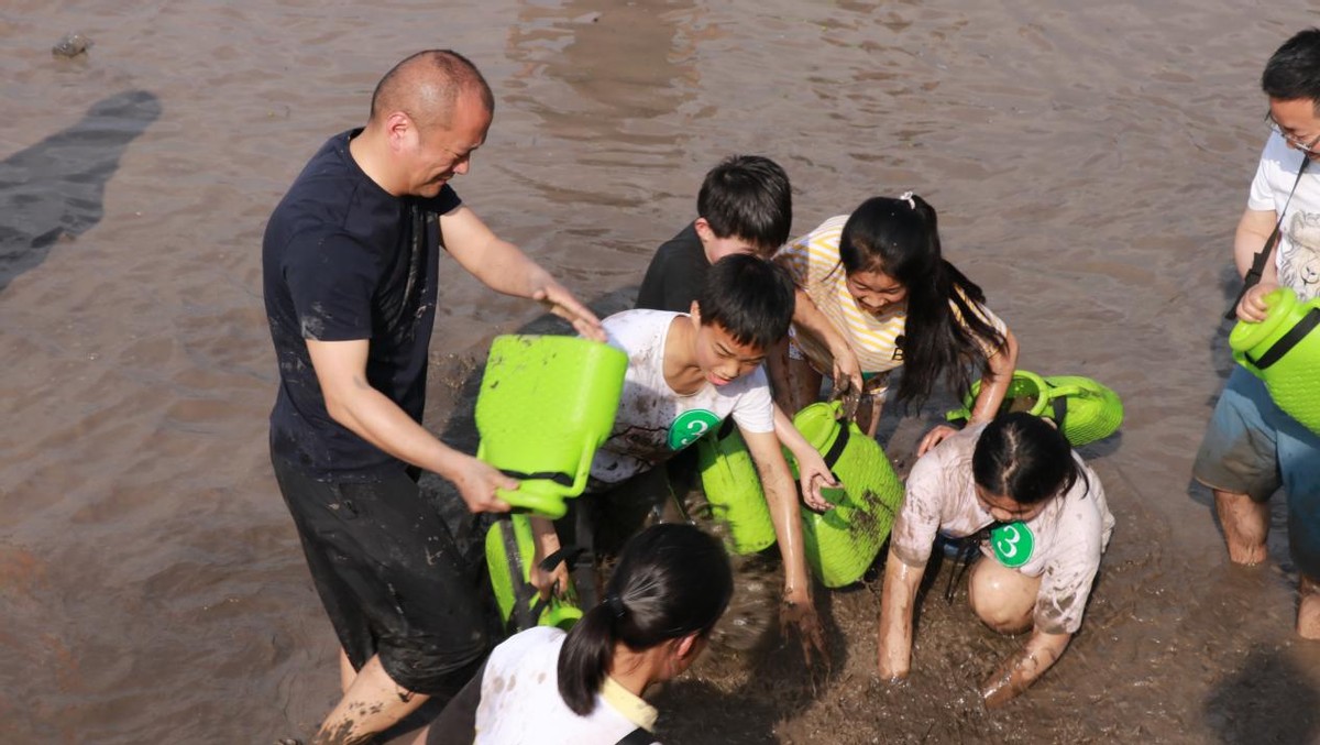 课后服务小学生特色课程,中小学课后服务工作
