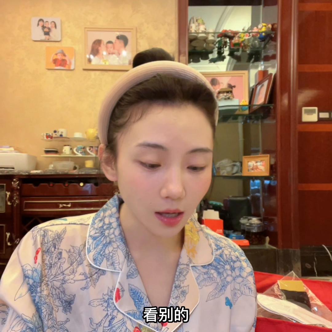 新一期的快递分享,久违的拆快递视频