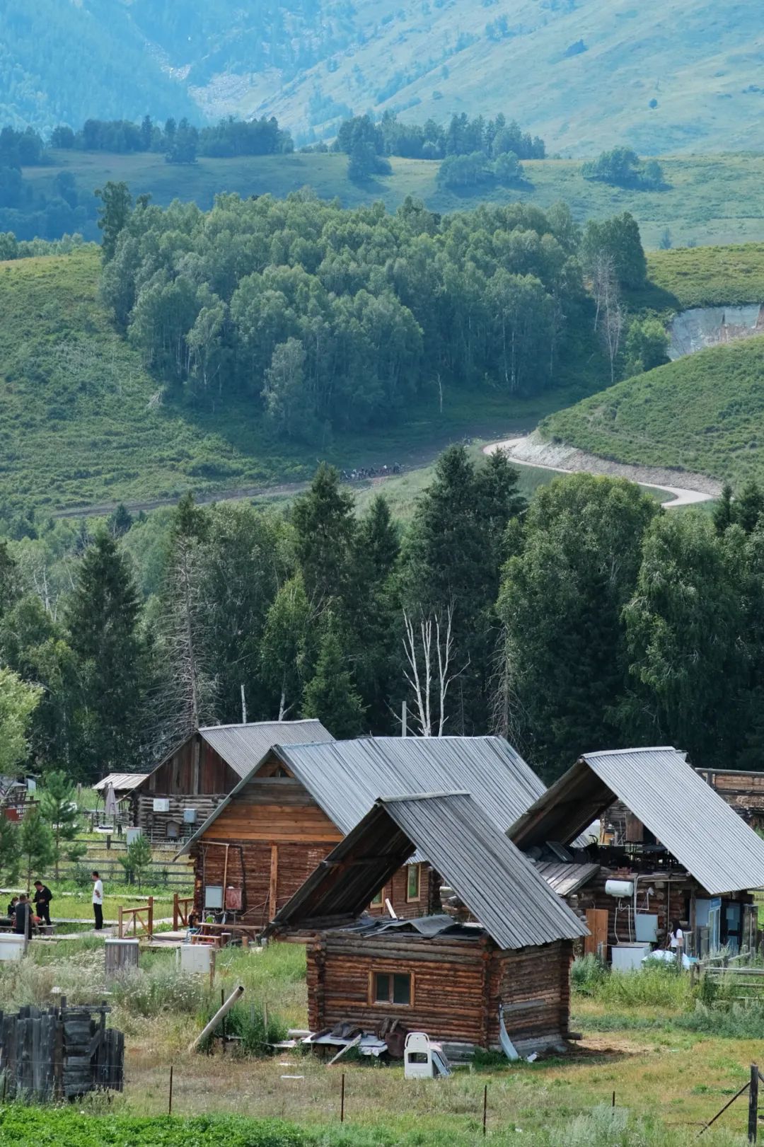 夏天凉快风景好又有水的旅游景点,夏天旅游景点哪里最好玩