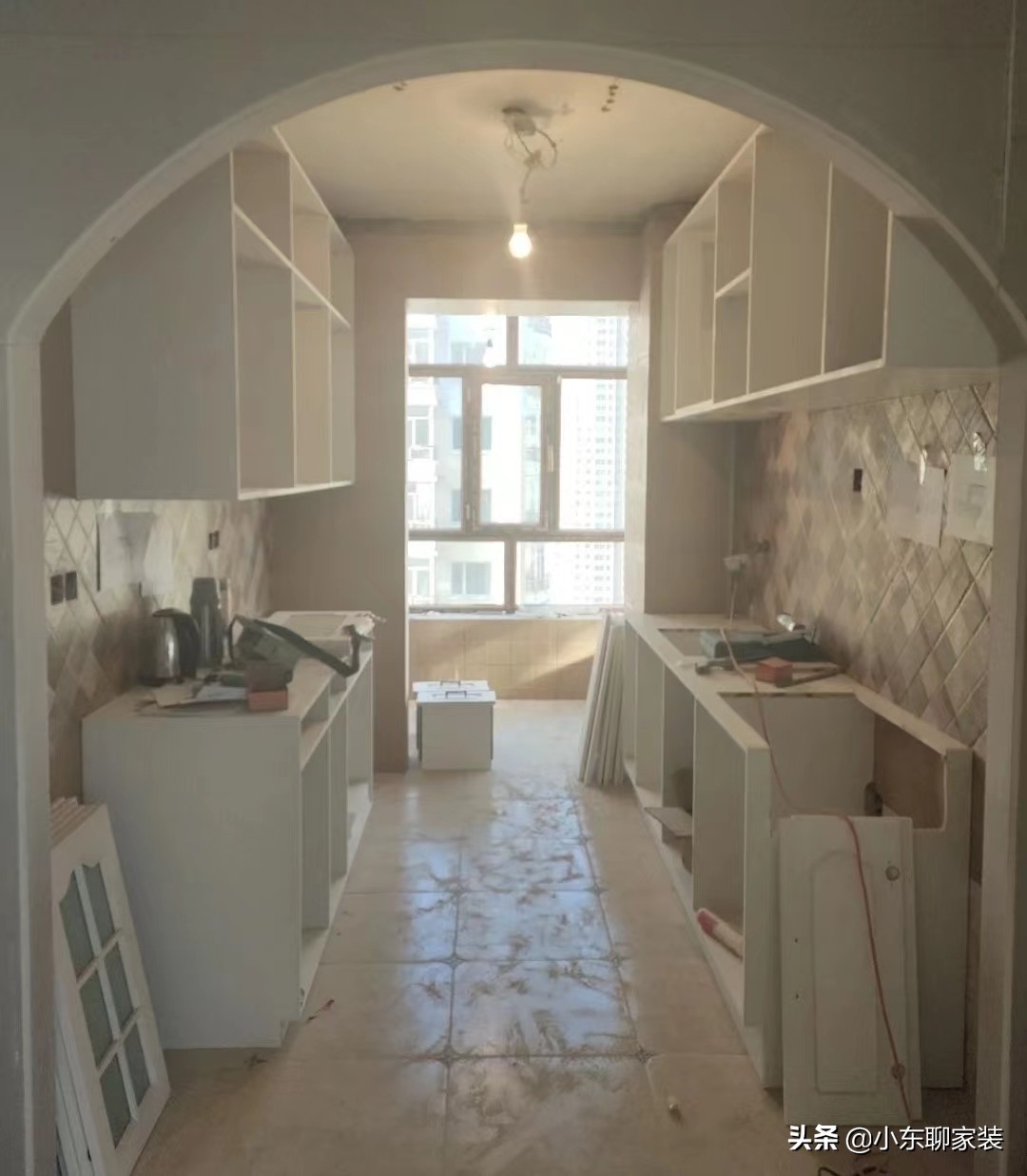 全屋定制好还是木工打柜子好,全屋定制好还是木工打柜子好些