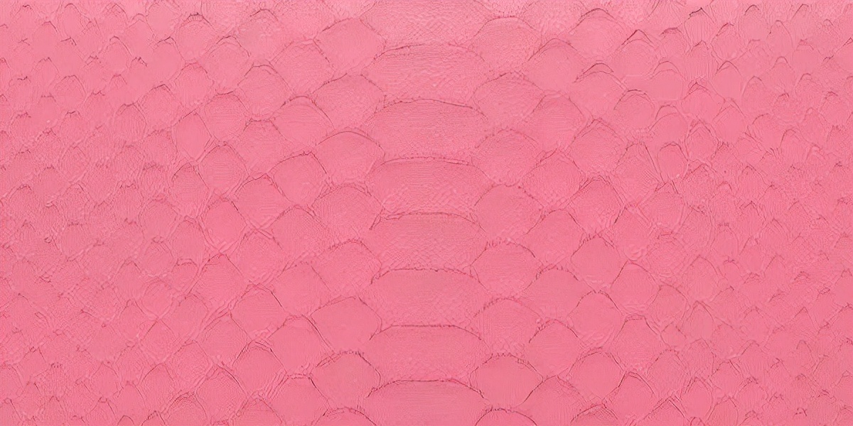 香奈儿鱼子酱的大球皮是什么皮质,香奈儿cf小号皮质是硬的还是软的