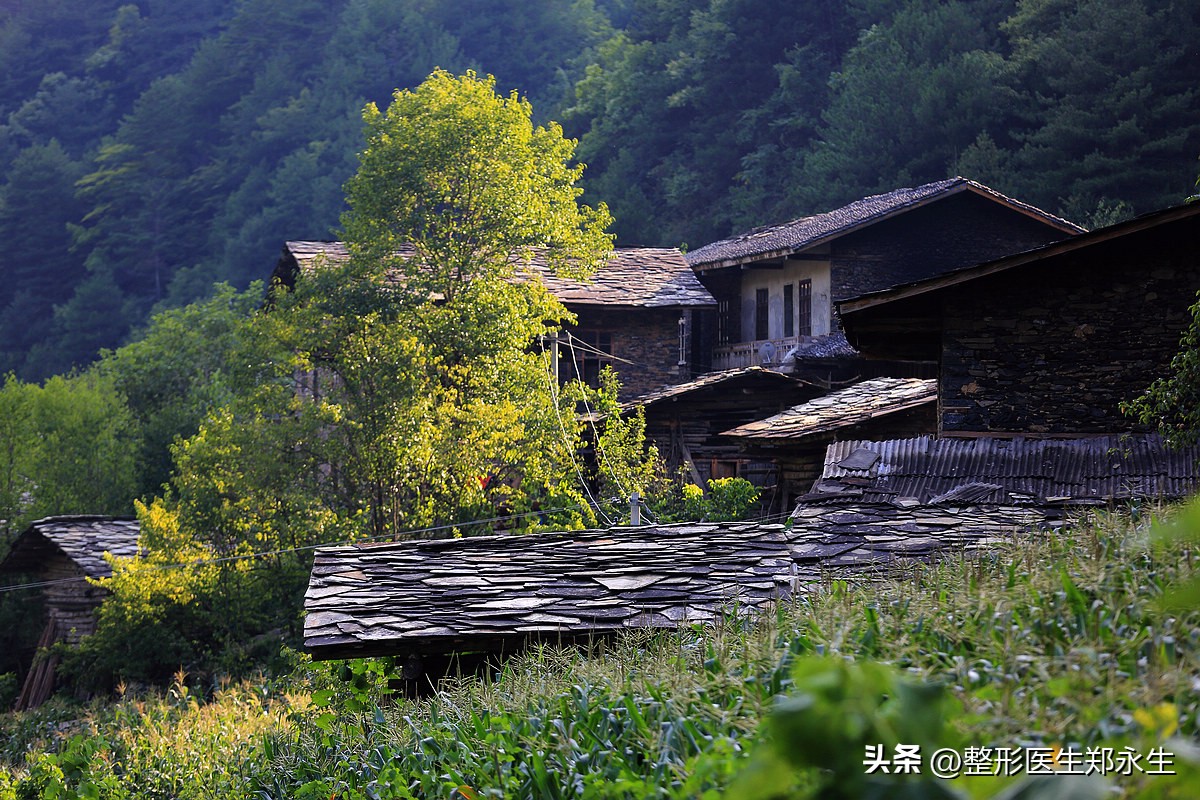 长在眼睛上的肿瘤,长在眼睛周围的痣