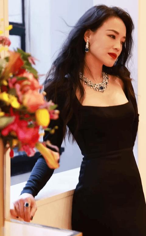 明星代言珠宝品牌,明星代言的珠宝要给钱吗