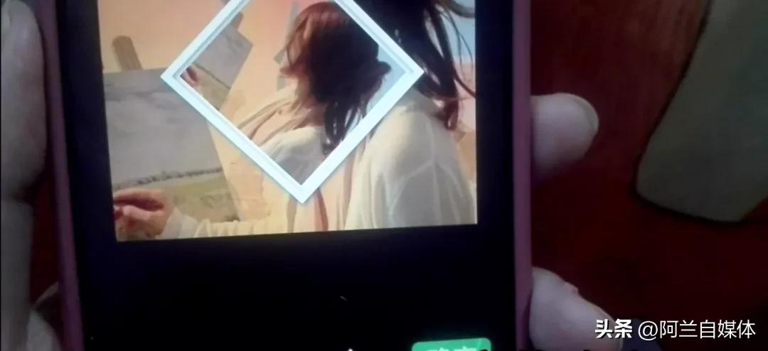 适合做微信头像的简洁特色图像,好消息和坏消息的简笔画