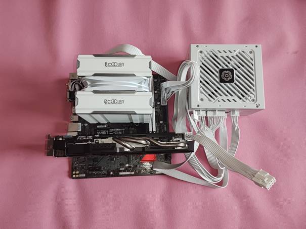 技嘉b760m-h和技嘉b760m魔鹰区别,技嘉魔鹰b760m小板和大板区别