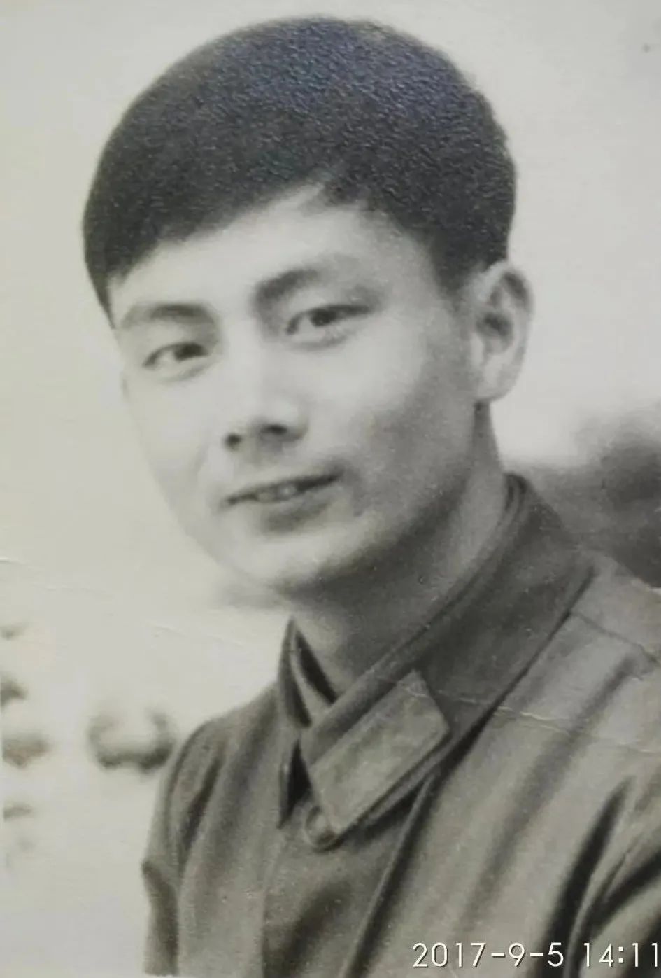 那年我当兵体检，总检女医生说：“准备去翻二郎山吧。”