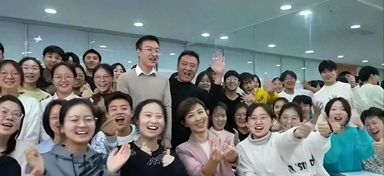 欧阳夏丹为什么从中央电视台辞职,欧阳夏丹离开央视后去了哪里