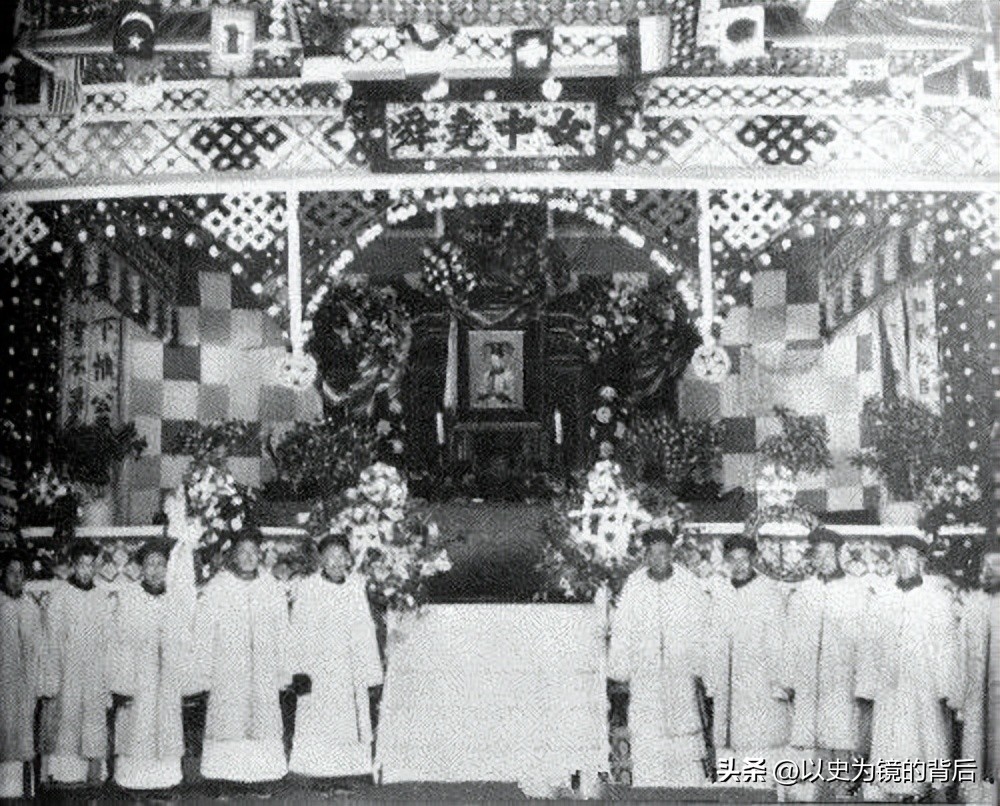 清朝灭亡后溥仪在皇宫多少年,清朝灭亡溥仪被赶出皇宫