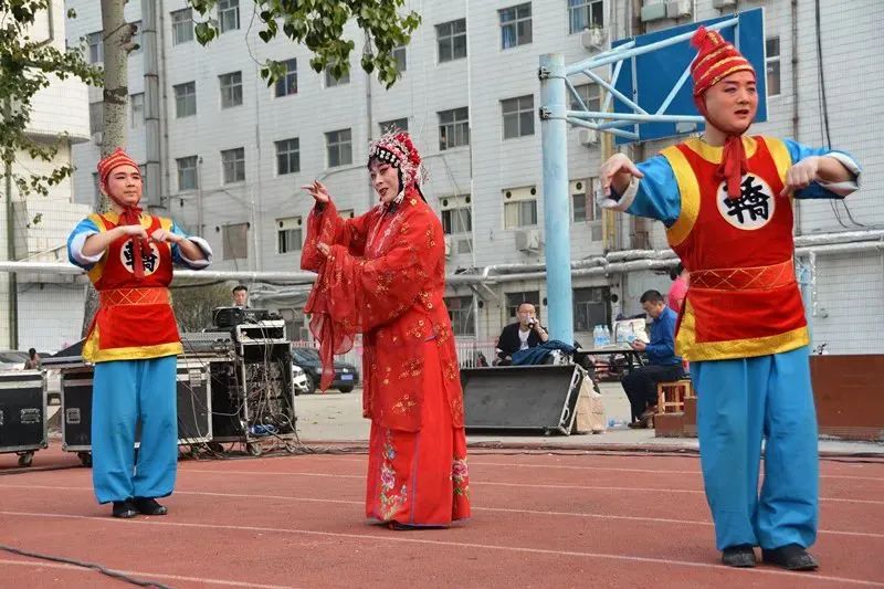 实至名归！这所不断创造奇迹的学校，优秀学子的不二选择！