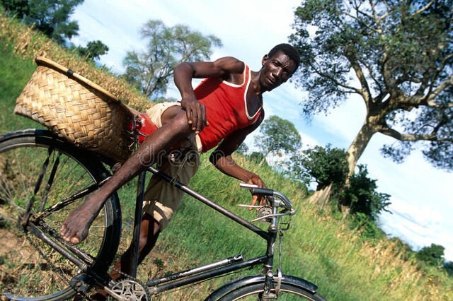 乌干达现状：被誉为非洲明珠，女性迷恋生育，男人一夫多妻