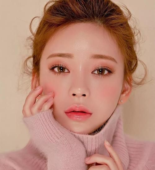 眼睛和眉毛的距离太远能变窄吗,眼睛与眉毛的距离多远才好看