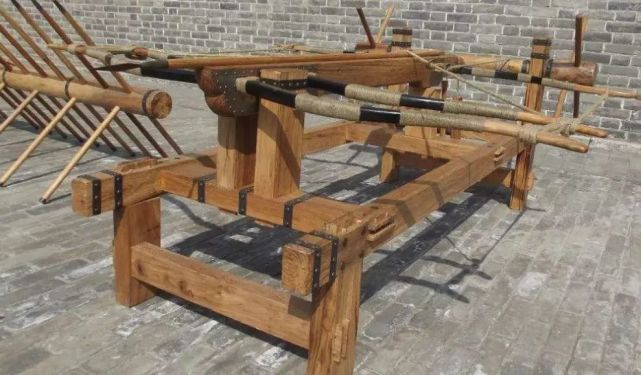 古代西方冷兵器vs中方冷兵器,东西方古代兵器对决