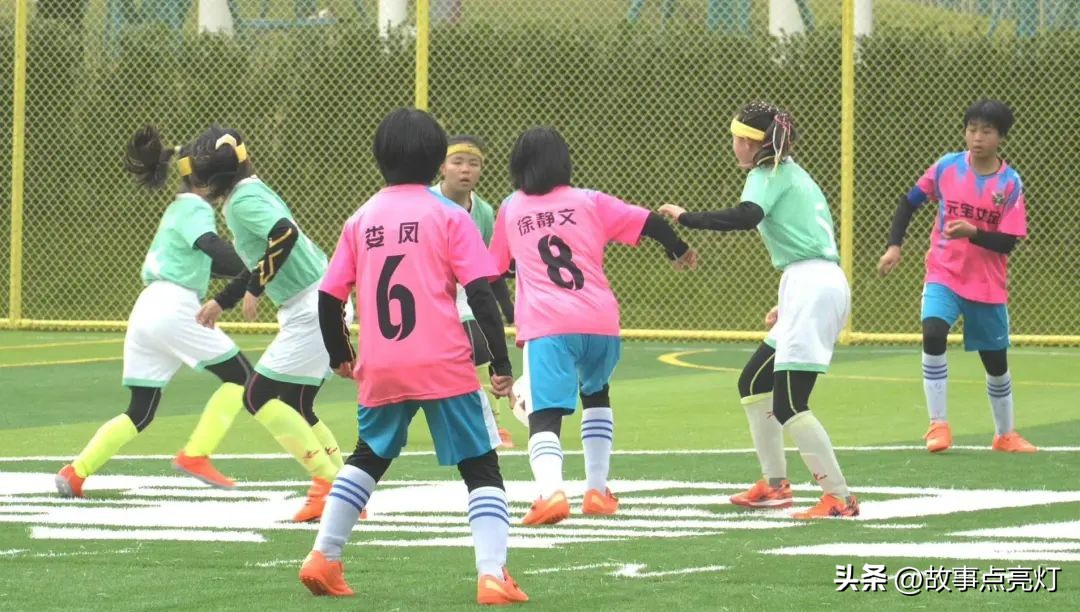 一个胖子教小孩视频,一个胖子辅导女孩