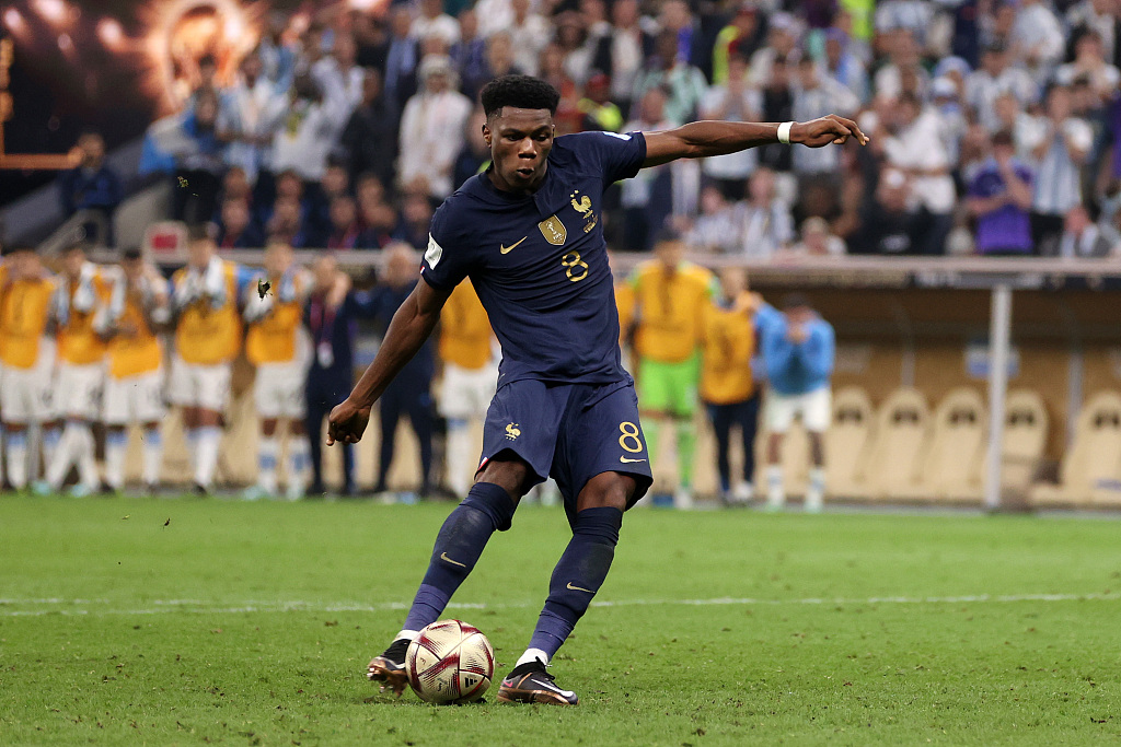 马丁内斯扑点挑衅,马丁内斯暴怒时刻