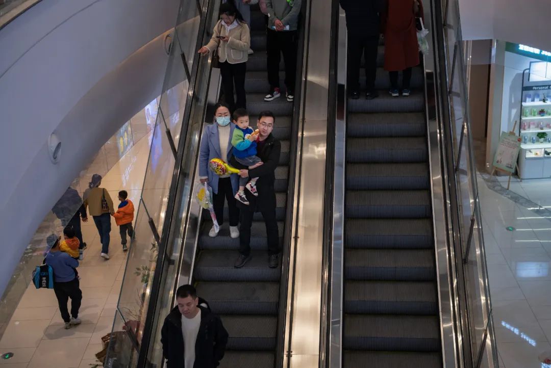 大学生求职时不应该以薪资为重,大学生求职时应不应该以薪水为重