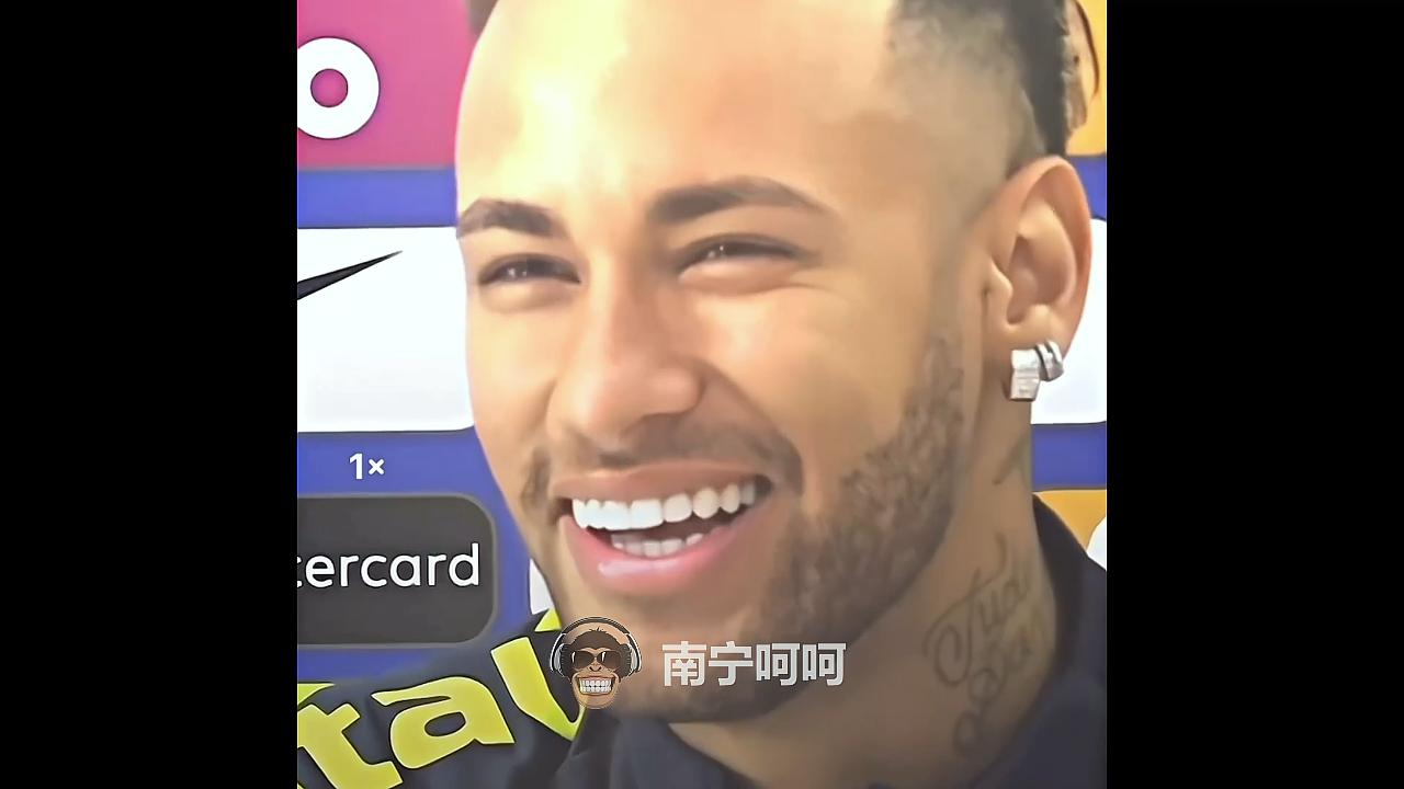 巴西一哥历史最高转会费,世界足坛第一个身价过亿的是谁