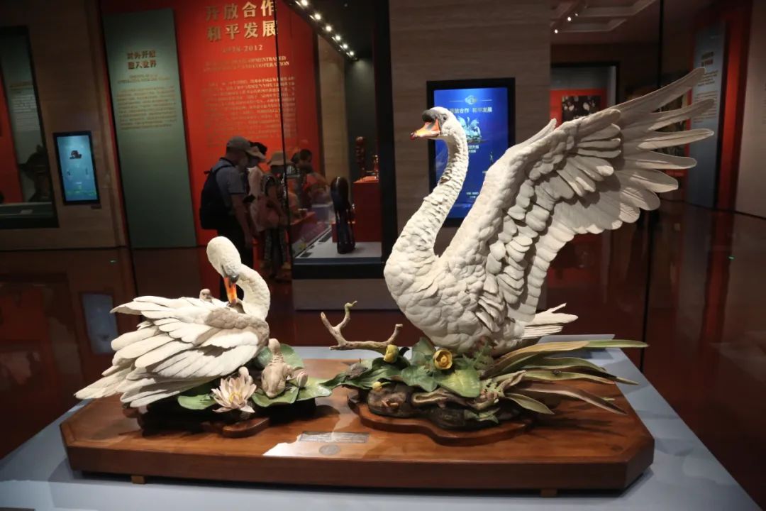 命运原来是水乳：毛主席收过的这些“礼品”