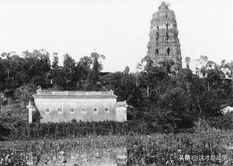 胡兰成被张爱玲拒绝了多少次,张爱玲爱上大汉奸胡兰成