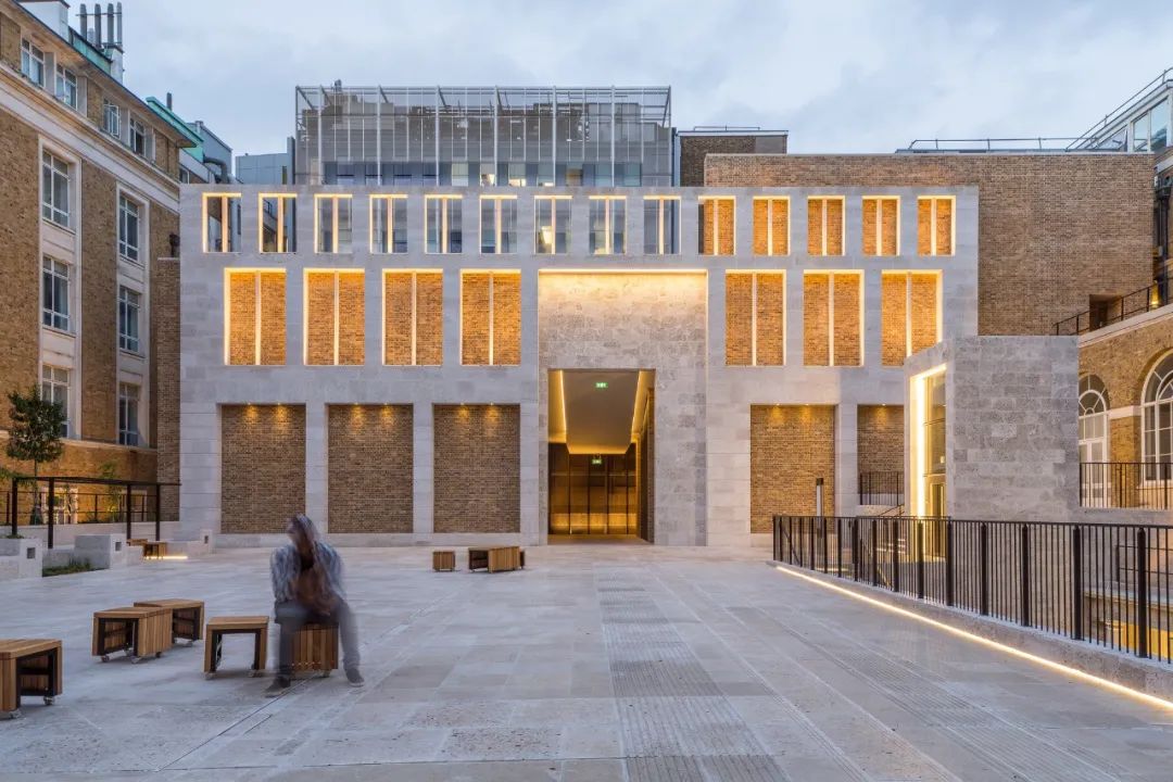 历史遗产的天然教科书｜建在百年历史保护区的学校合集