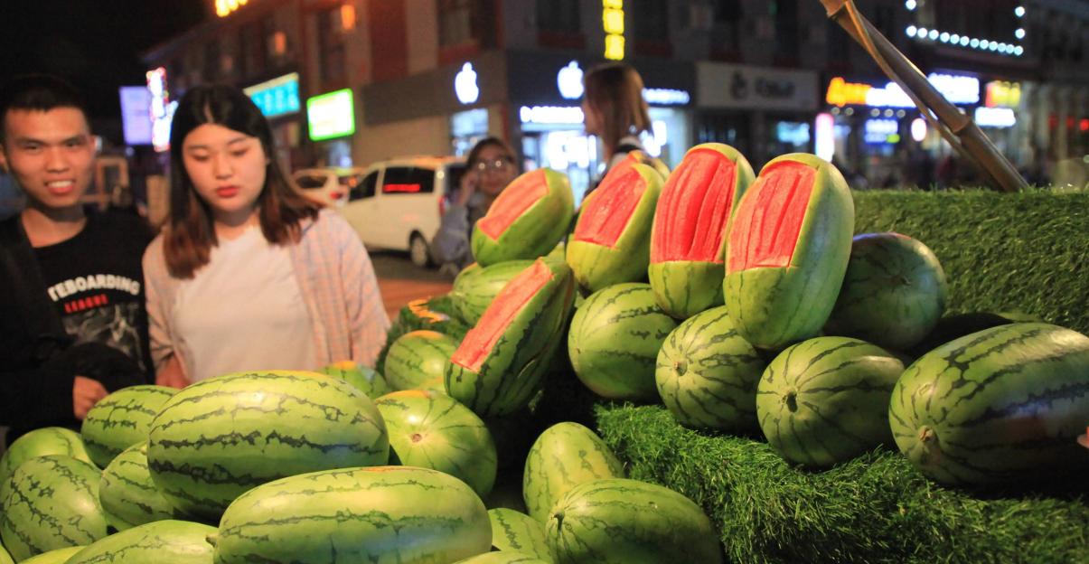 韩国1个西瓜卖100元,日本为何不进口西瓜售卖呢