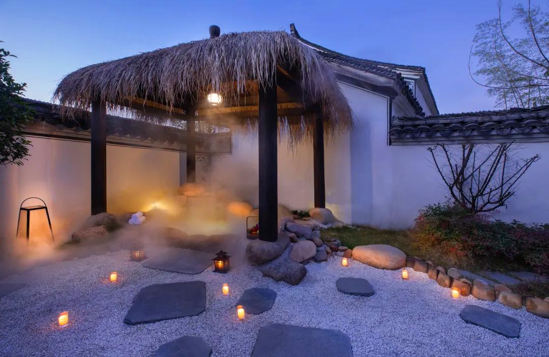 火热的周边游喂饱了本地生活,划算的周边游