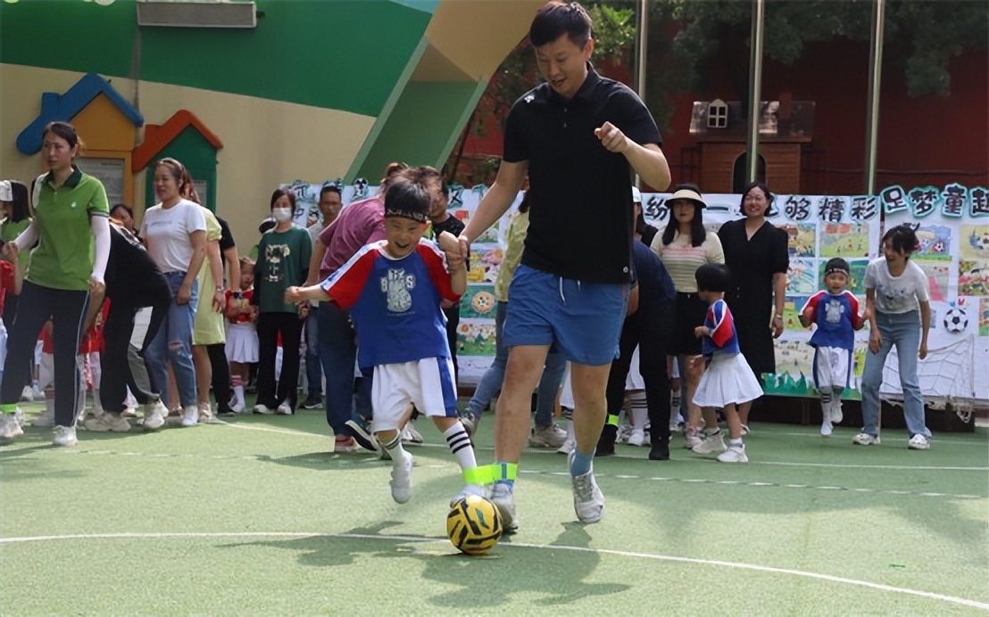 悦动澧幼足够精彩--澧县澧州幼儿园小中班组庆六一足球嘉年华活动