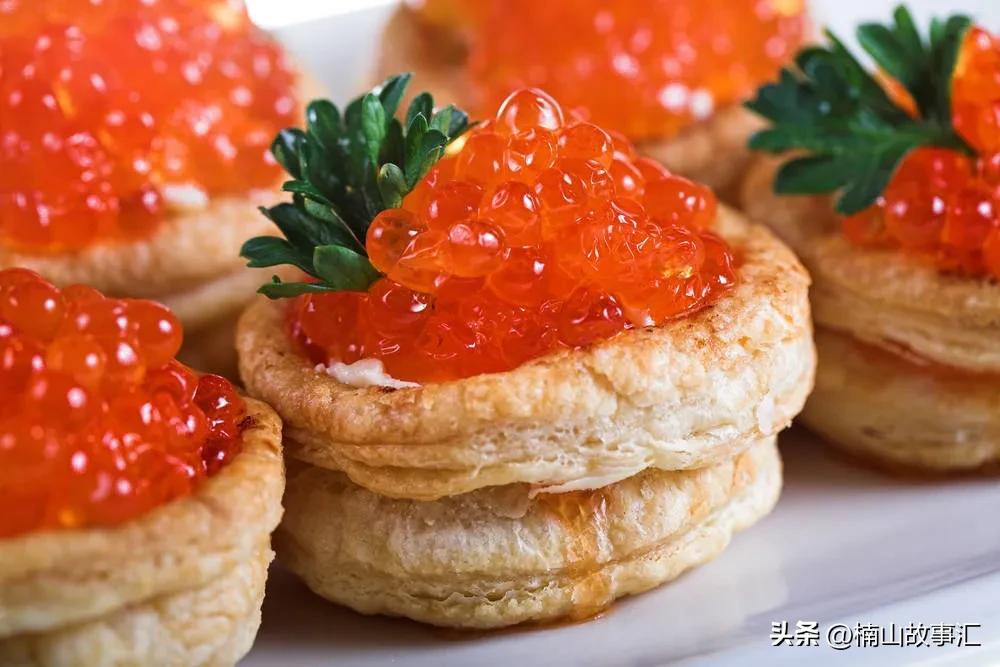 90后小伙一夜暴富2年前买房子,小伙重回16年前买房狂赚百亿