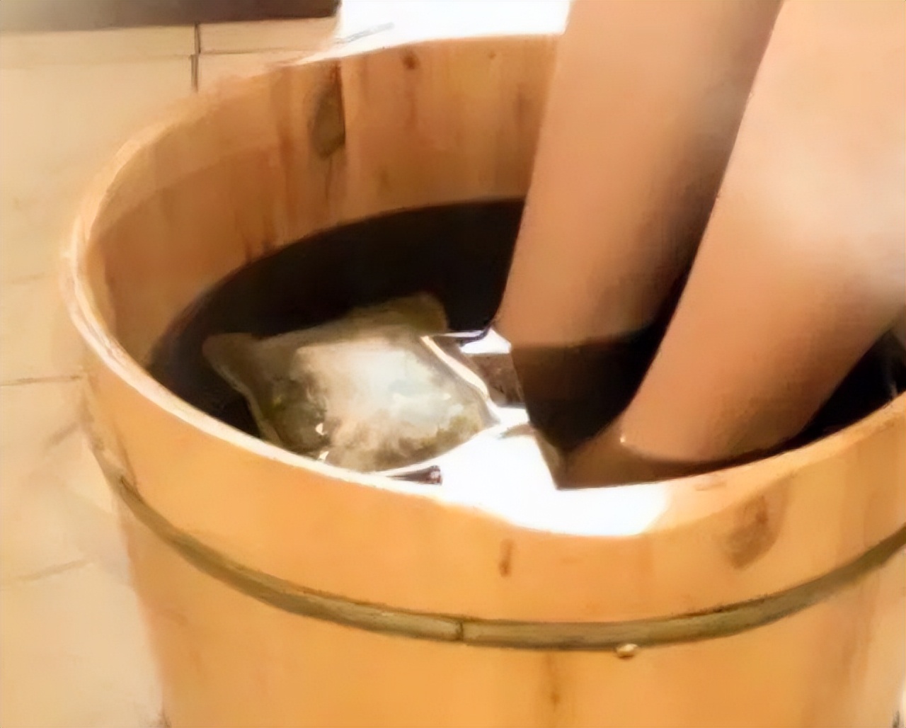 春季肝气不舒、易生肝火,送一简单养肝方子,助你疏肝气、泄肝火