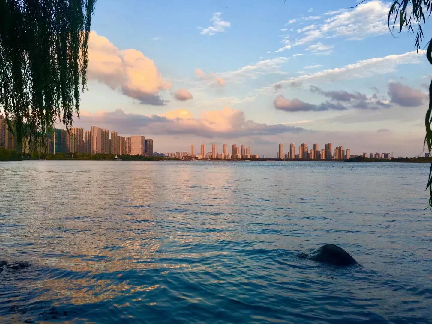 苏州尹山湖大剧院,苏州尹山湖中学