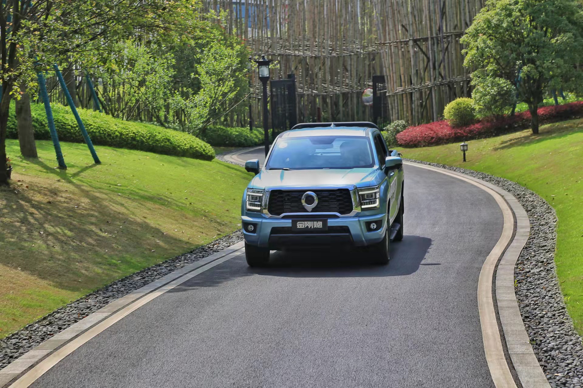 2022长城金刚炮新款皮卡,长城金刚炮两驱自动挡皮卡怎么样