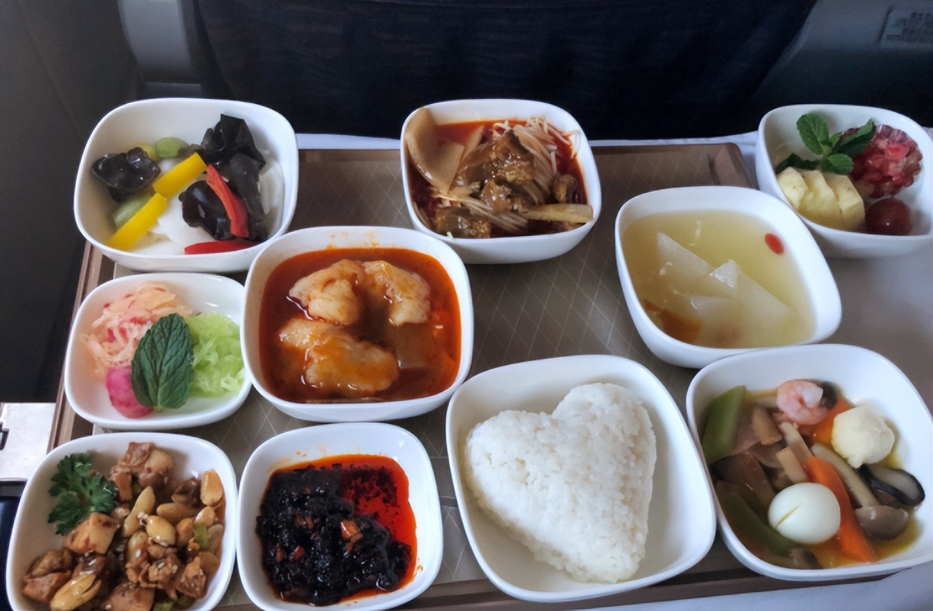 国内航空公司飞机餐好吃,国内川航商务舱飞机餐