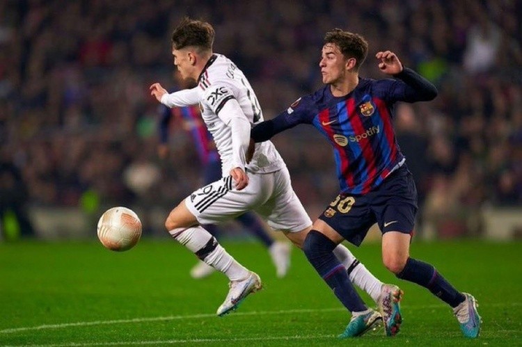 曼联vs皇马前瞻,前瞻巴萨vs比利亚雷亚尔