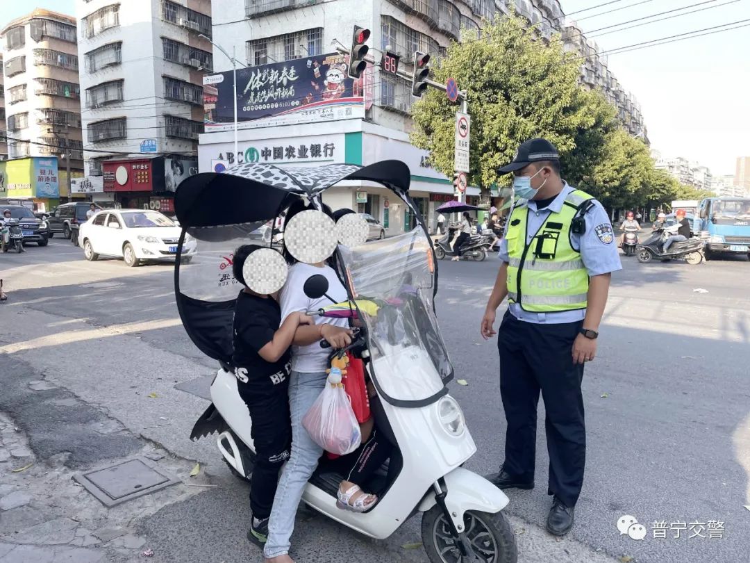 交警查电动车超员,普宁电动车超员处罚一人