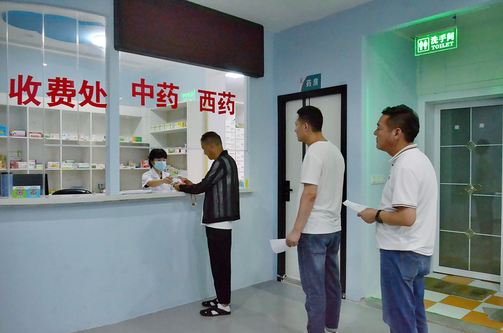 洛阳普康中医院,卫健局服务百姓健康义诊活动总结