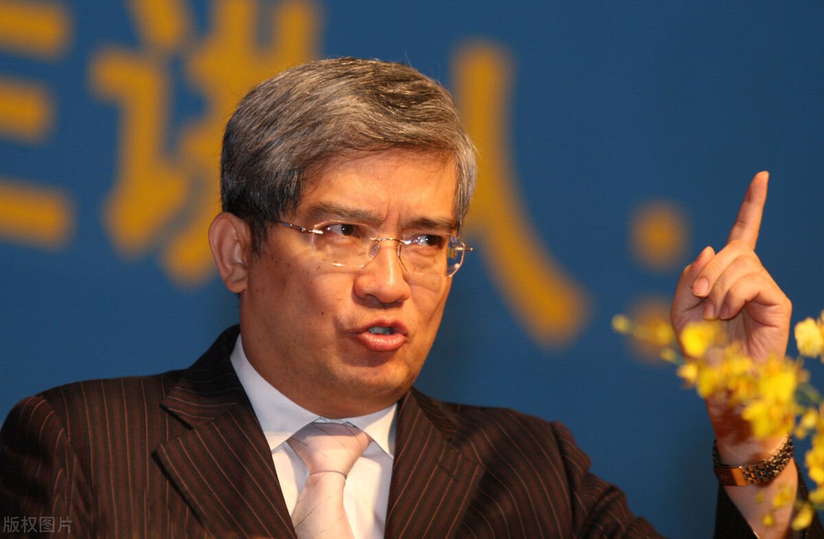 漂亮的空姐遇到非常有钱的总裁,漂亮的空姐