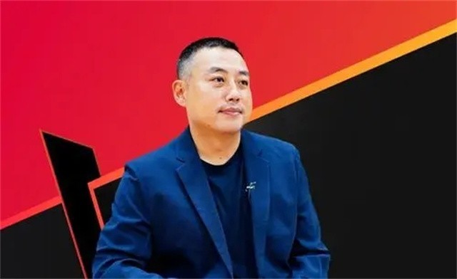 刘国梁卸任教练队员退赛风波,刘国梁17年为什么卸任总教练