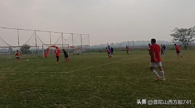 太平寺足球的故事（星期四球队）