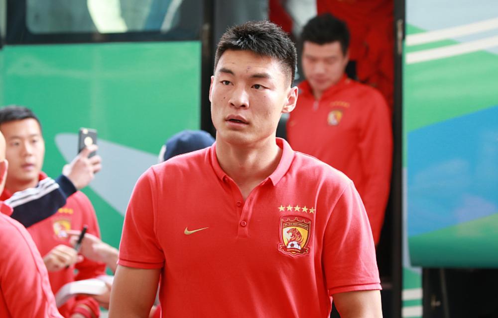 恒大前锋加盟巴萨,转会恒大国脚