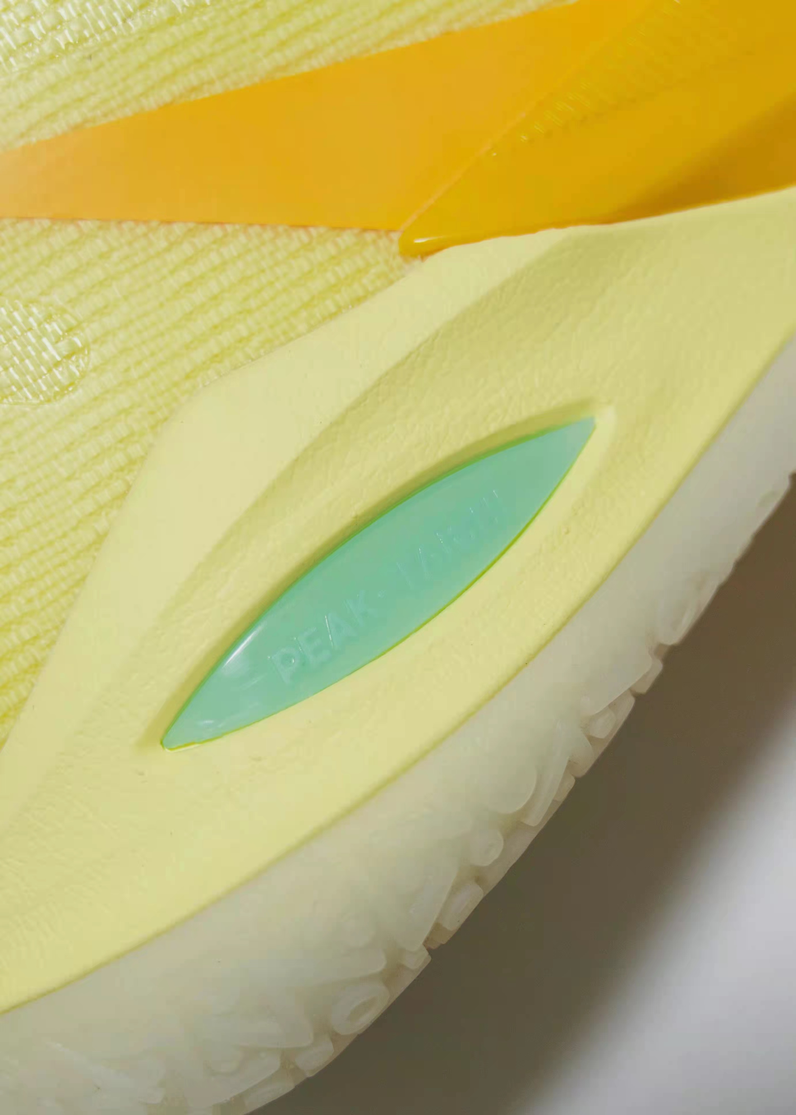 匹克闪电9代篮球鞋曝光！匹克中端篮球鞋的产品力正在逐步提升