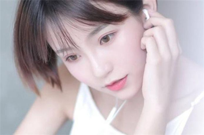 在学校男生怎么向女生表白,男生交女朋友