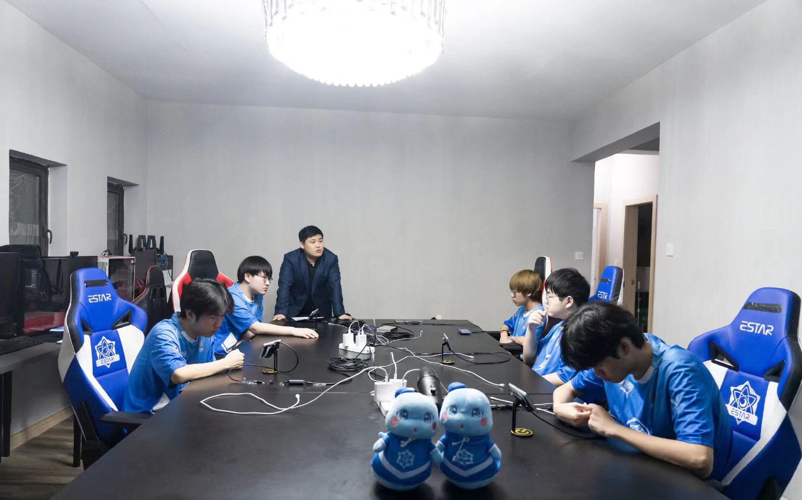 estar四比一狼队全部比赛,estar零封狼队夺冠狼队反应