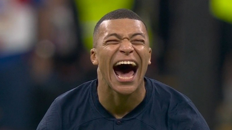 亚洲的世界杯，变成非洲球队的“主场”，两代球王谁能笑到最后？